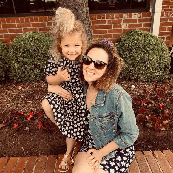 Meet your Posher, Randi - Picture 1 of 1